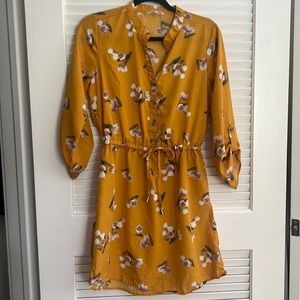 Mustard seed colored dress in new condition